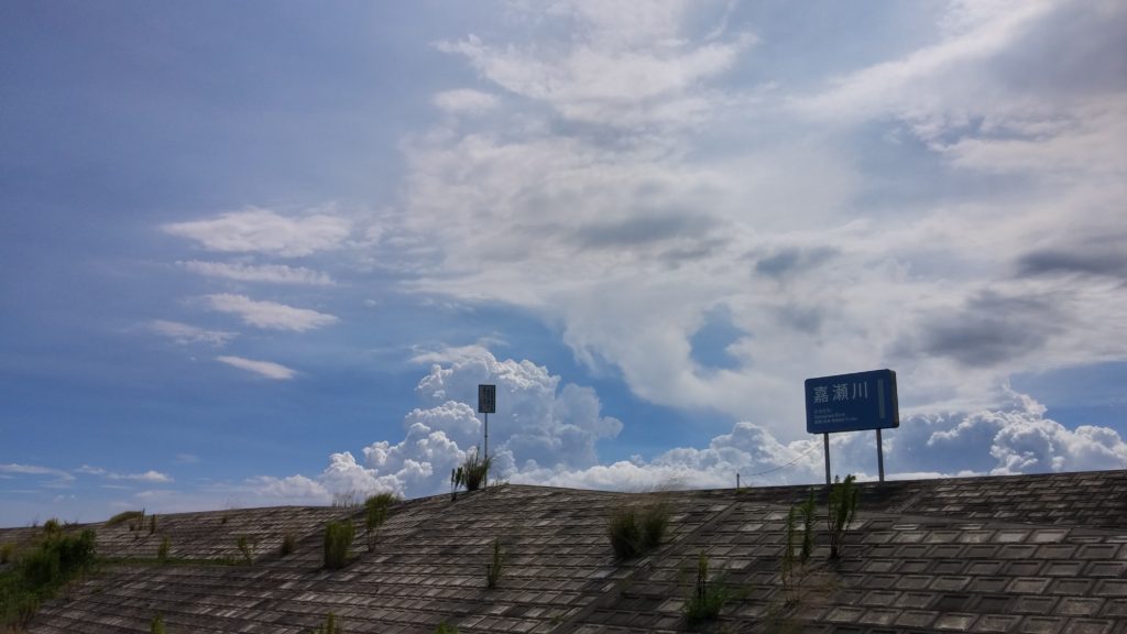 ロードバイク　アルミ　カーボン　クロモリ